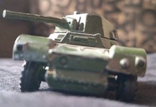 DINKY 670 "DAIMLER ARMOURED