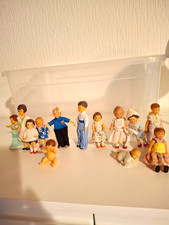 13 alte Püppchen für die