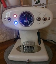 Neuwertige illy anniversary x1 Kapselmaschine iperespresso in OVP