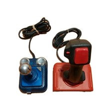 Commodore C64, zwei Joysticks, Competition Pro In blau transparent