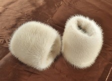 Nerz Manschetten Pelz Stulpen Pulswärmer Mink cuffs Mantel Jacke Pelliccia Fur