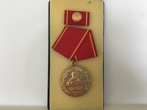 Ddr kampfgruppe orden für - ddr,