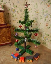 Älterer Weihnachtsbaum +