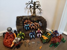 MOTU He-Man Figuren Sammlung Burg Fright Zone Wind Raider Gefährt