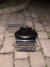 Adler Schreibmaschine