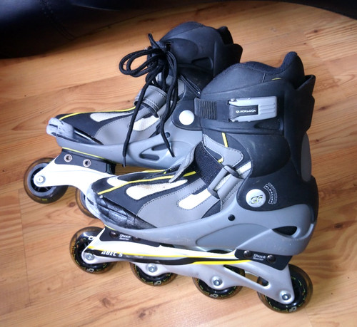 Inline skater mit knie - inline,