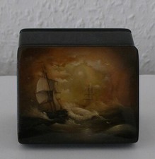 Russische Lackmalerei! Stimmungsvolle Perlmutt-Dose! Meereslandschaft! SIGNIERT!