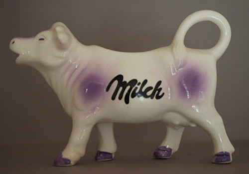 Lila kuh milchkännchen - kuh,