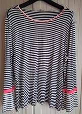 Strandfein Shirt  Gr. 48 Schwarz Weiß gestreift, Pinke Details Trompetenärmel