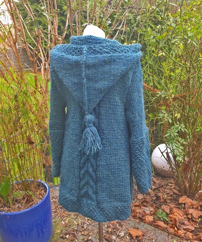 Strickmantel aus islandwolle - *strickmantel,