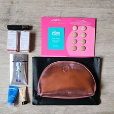Armani Prisma Glass Pouch und Kosmetikproben 