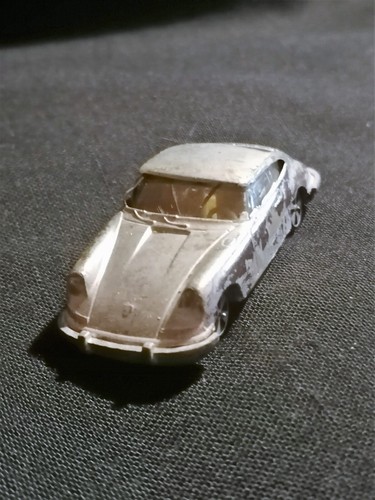 Faller hit car porsche - -,