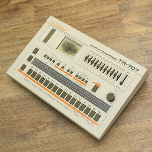 Roland 707 drum machine - tr-707,