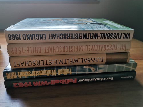 Fußball buch zur 1958 - 5x,