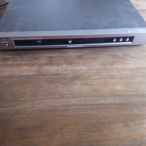 Yamaha dvd 557 - yamaha,