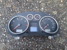 Audi A2 8Z Bj01  Tacho