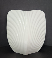 5.4  white Op Art Villeroy &