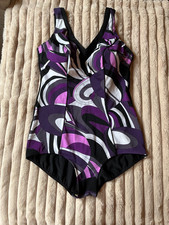 Sunmarin ~ Badeanzug ~ Größe