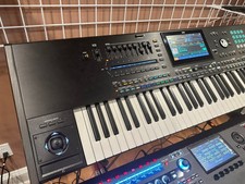 Korg PA5X 76-Key Arranger