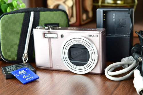 Near mint ricoh cx1 - ⏯️[near,