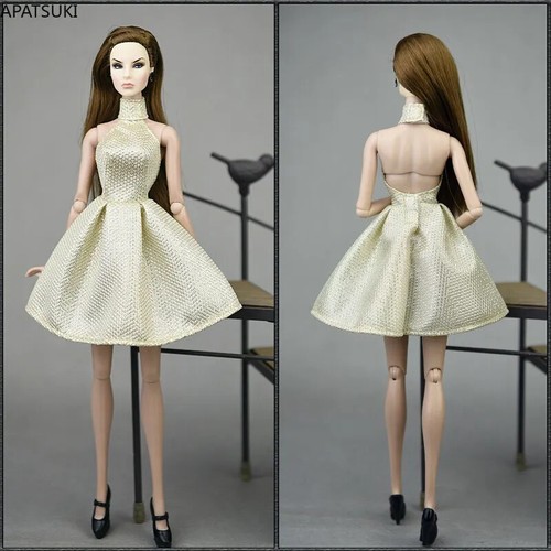 Leicht gold hoher - hals, kleid