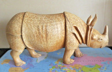 großes HOLZ  Nashorn -  1824