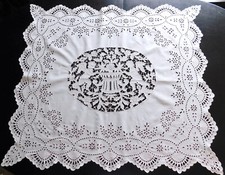 ANTIK LEINEN DECKE WEISS RICHELIEU STICKEREI ECHTE ALTE HANDARBEIT PUTTEN MOTIV