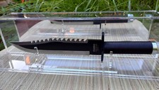 Rambo Messer First Blood Part II Jagdmesser mit Messer Ständer/Vitrine