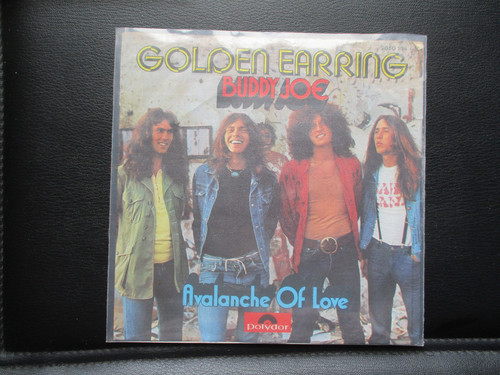 Single golden earring - ,