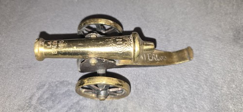 Antike miniatur kanone aus - antike, miniatur-kanone