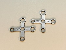 2 x Arms’n’Tools