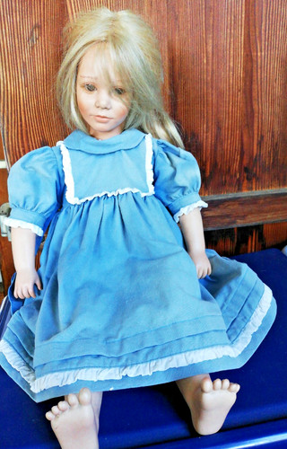 Toni annette himstedt - toni, barfoot