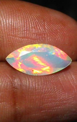 Natürlicher opal edelstein - opal,
