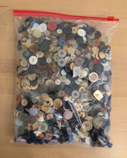 Konvolut Knöpfe über 1 kg