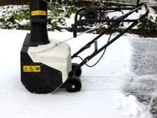 Schneefräse elektrisch von Alpina AS 45 E 220-240 V Netz verstellbarer Auswurf