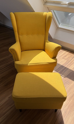 Gelber ohrensessel mit hocker - gelber,