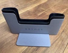 Brydge Vertical Dock für MacBook Pro 13 2020