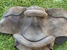 Spanischer Sattel von Ludomar 17" ohne Steigbügel und Gurt 