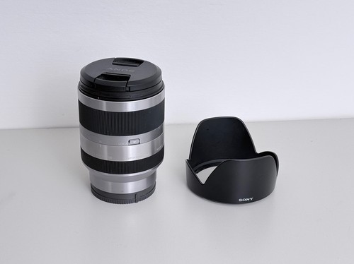 Sony 200mm 5 6 3 - f/3.5-6.3, oss