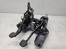 Opel Insignia A 2,0  Pedal