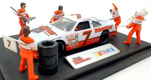 Racing champions scale - champions, 1/24