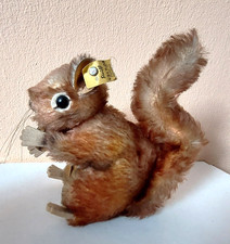 Steiff Eichhörnchen PERRI mit