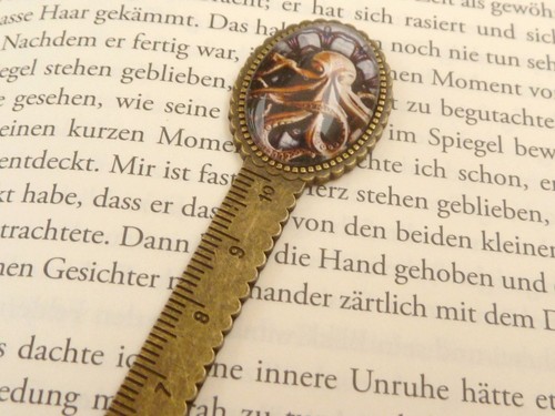 Lesezeichen lineal aus - /,