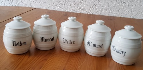 Alte gewürzbehälter aus - alte,