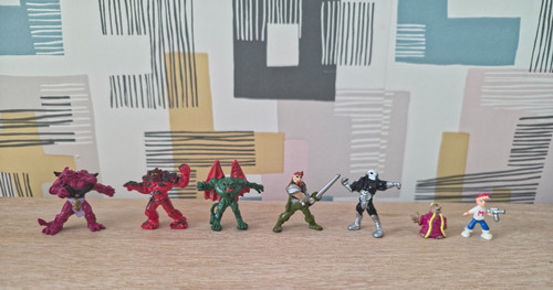 Mighty max heroes - &, villains