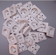 Berker Modul 2 Steckdosenabdeckung polarweiss glänzend 21772 474309 gebraucht