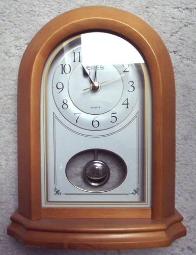 Schöne kleine tischuhr - kleine,