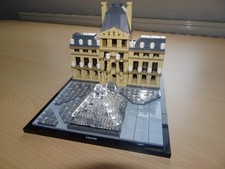 Lego 21024 Louvre, Lego