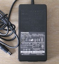 Netzteil Toshiba Portege P4000