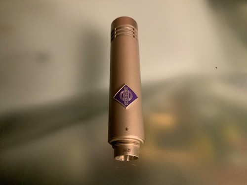 Neumann i mt - , 83